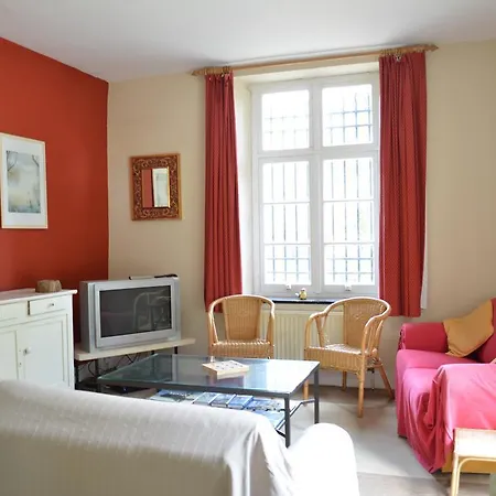 Chateau De La Motte Yvoir