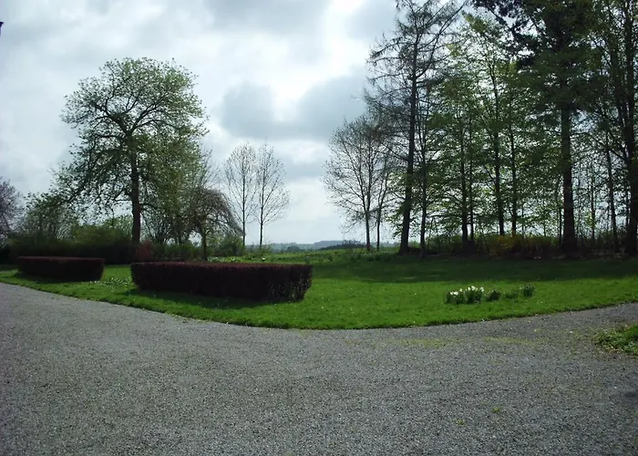 Chateau De La Motte Yvoir