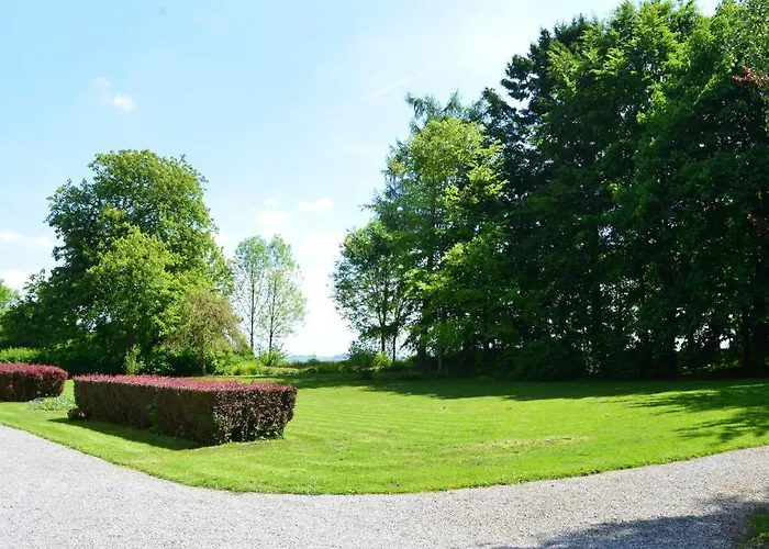 Chateau De La Motte Feriehus Yvoir